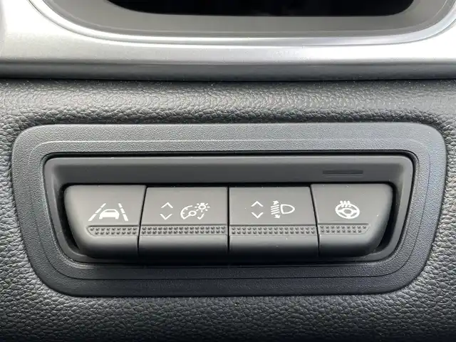ルノー ルノー キャプチャー インテンス テックパック 三重県 2022(令4)年 2万km 黒Ⅱ ACC/アクティブブレーキ/レーンアシスト/ブラインドスポット/全方位カメラ/ブラックレザーシート/シートヒーター/パワーシート/ステアリングヒーター/AppleCarPlay/AndroidAuto/社外前後ドライブレコーダー/ETC/LED/オートライト/純正18インチアルミ/純正フロアマット