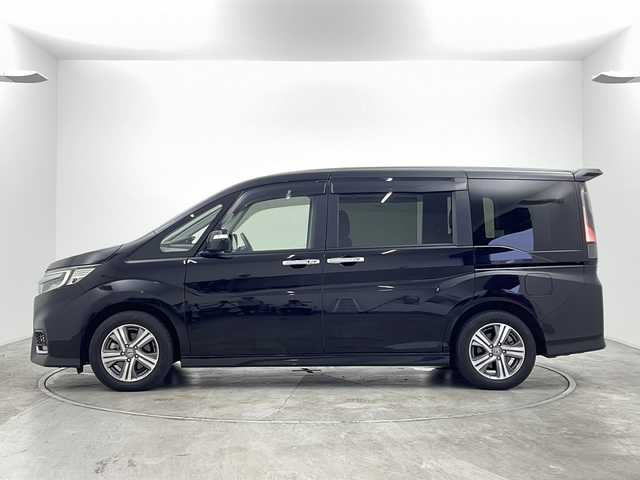 ホンダ ステップワゴン スパーダ eHEV G ホンダS 群馬県 2020(令2)年 7.4万km プレミアムスパークルブラックパール 純正10型ナビ　純正9型後席モニター　全周囲カメラ　衝突被害軽減ブレーキ　アダプティブクルーズコントロール　純正ビルトインETC2.0　純正ドライブレコーダー　LEDヘッドライト　スマートキー　禁煙車