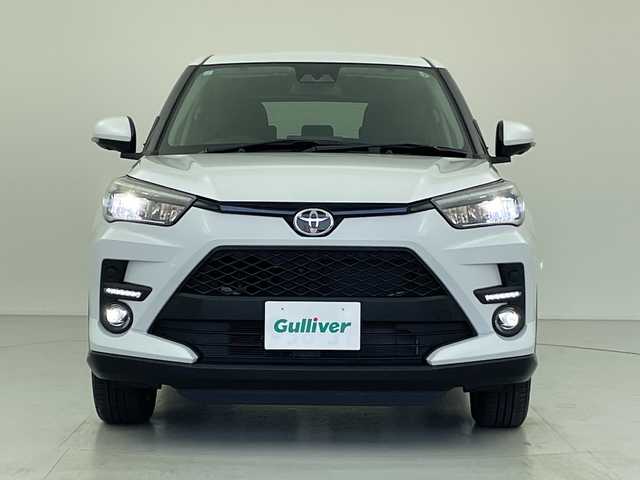 トヨタ ライズ Z 愛知県 2023(令5)年 0.8万km シャイニングホワイトパール 純正ディスプレイオーディオ/・Bluetooth/・AppleCarPlay/・AndroidAuto/・HDMI/アラウンドビューモニター/シートヒーター/衝突軽減/クリアランスソナー/レーンキープ/追従クルコン/オートハイビーム/電動パーキングブレーキ/オートブレーキホールド/LEDヘッドライト/フォグランプ/純正アルミホイール/スペアキー