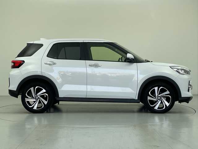 トヨタ ライズ Z 愛知県 2023(令5)年 0.8万km シャイニングホワイトパール 純正ディスプレイオーディオ/・Bluetooth/・AppleCarPlay/・AndroidAuto/・HDMI/アラウンドビューモニター/シートヒーター/衝突軽減/クリアランスソナー/レーンキープ/追従クルコン/オートハイビーム/電動パーキングブレーキ/オートブレーキホールド/LEDヘッドライト/フォグランプ/純正アルミホイール/スペアキー