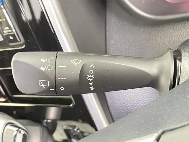 ダイハツ トール カスタムG ターボ SAⅡ 千葉県 2018(平30)年 2.4万km レーザーブルークリスタルシャイン 禁煙車/スマートアシストII/・衝突回避支援ブレーキ/・衝突警報機能/・車線逸脱警報機能/・誤発進抑制制御機能/両側パワースライドドア/純正メモリナビ/Bluetooth/CD/DVD/フルセグ/アラウンドビューモニター/クルーズコントロール/LEDオートライト/純正15インチアルミホイール/純正フロアマット/USBポート/プッシュスタート/スマートキー/取扱説明書