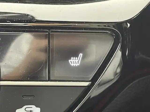 ホンダ シビック EX 群馬県 2021(令3)年 1.8万km プラチナホワイトパール ・MT車（６速マニュアル）/・禁煙車/・アクティブコーナリングライト/・純正９インチコネクトナビ/フルセグTV/AM/FM/Bluetooth/USB/スマホ連動/・BOSEサウンド/・ワイヤレス充電/・ホンダセンシング/衝突軽減ブレーキ/誤発進抑制機能/後方誤発進抑制機能/近距離衝突軽減ブレーキ/歩行者事故軽減ステアリング/路外逸脱抑制機能/渋滞追従機能付/BSM/・LEDライト/・ハーフレザーシート（D・Nパワーシート/シートヒーター）/・テールゲートスポイラー/・ETC2.0 /・ドラレコ/・無限フロアマット/＝＝＝＝＝/６速マニュアル　アクティブコーナリングライト　純正９インチコネクトナビ　ＢＯＳＥサウンド　ワイヤレス充電　ホンダセンシング　ＢＳＭ　ハーフレザーシート　ＥＴＣ２．０　ドラレコ　無限フロアマット　禁煙車
