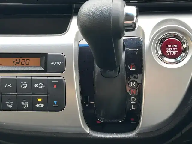 ホンダ Ｎ ＷＧＮ G スタイリッシュパッケージ 千葉県 2016(平28)年 6.8万km プレミアムホワイトパールⅡ CTBA/純正ナビ/ワンセグ/Bluetooth/バックカメラ/クルーズコントロール/ハーフレザーシート/フロアマット/ドアバイザー/プッシュスタート/スペアキー/保証書、取扱説明書