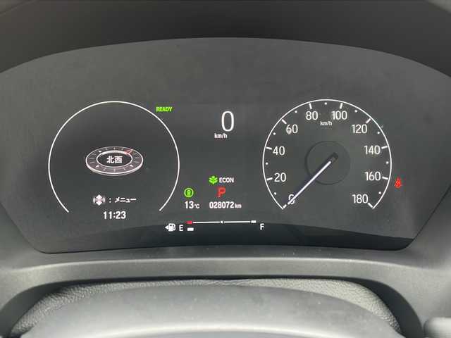 ホンダ ヴェゼル ハイブリッド e:HEV Z 道北・旭川 2021(令3)年 2.8万km プラチナホワイトパール /4WD//禁煙車//純正SDナビ//CD/USB/SD/BT//パワーバックドア//ハーフレザーシート//シートヒーター//ステアリングヒーター//バックカメラ//ホンダセンシング//衝突軽減ブレーキ//レーンキープアシスト//レーダークルーズコントロール//誤発進抑制//パドルシフト//ブラインドスポットモニタリング//ミラーヒーター//オートライト//オートハイビーム//LEDヘッドライト//フォグライト//前後ドライブレコーダー//ETC//フロントデアイサー//オートワイパー//オートリトラミラー//F純正フロアマット