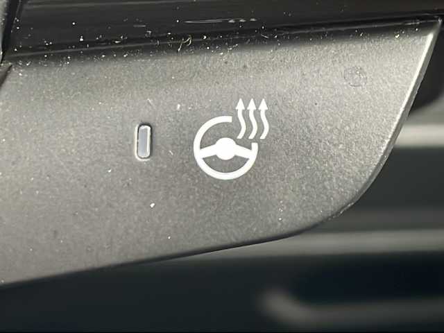 ホンダ ヴェゼル ハイブリッド e:HEV Z 道北・旭川 2021(令3)年 2.8万km プラチナホワイトパール /4WD//禁煙車//純正SDナビ//CD/USB/SD/BT//パワーバックドア//ハーフレザーシート//シートヒーター//ステアリングヒーター//バックカメラ//ホンダセンシング//衝突軽減ブレーキ//レーンキープアシスト//レーダークルーズコントロール//誤発進抑制//パドルシフト//ブラインドスポットモニタリング//ミラーヒーター//オートライト//オートハイビーム//LEDヘッドライト//フォグライト//前後ドライブレコーダー//ETC//フロントデアイサー//オートワイパー//オートリトラミラー//F純正フロアマット