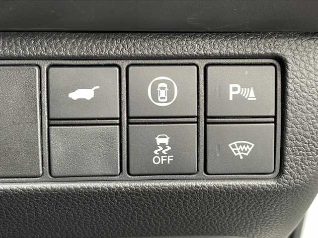 ホンダ ヴェゼル ハイブリッド e:HEV Z 道北・旭川 2021(令3)年 2.8万km プラチナホワイトパール /4WD//禁煙車//純正SDナビ//CD/USB/SD/BT//パワーバックドア//ハーフレザーシート//シートヒーター//ステアリングヒーター//バックカメラ//ホンダセンシング//衝突軽減ブレーキ//レーンキープアシスト//レーダークルーズコントロール//誤発進抑制//パドルシフト//ブラインドスポットモニタリング//ミラーヒーター//オートライト//オートハイビーム//LEDヘッドライト//フォグライト//前後ドライブレコーダー//ETC//フロントデアイサー//オートワイパー//オートリトラミラー//F純正フロアマット