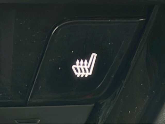 ホンダ ヴェゼル ハイブリッド e:HEV Z 道北・旭川 2021(令3)年 2.8万km プラチナホワイトパール /4WD//禁煙車//純正SDナビ//CD/USB/SD/BT//パワーバックドア//ハーフレザーシート//シートヒーター//ステアリングヒーター//バックカメラ//ホンダセンシング//衝突軽減ブレーキ//レーンキープアシスト//レーダークルーズコントロール//誤発進抑制//パドルシフト//ブラインドスポットモニタリング//ミラーヒーター//オートライト//オートハイビーム//LEDヘッドライト//フォグライト//前後ドライブレコーダー//ETC//フロントデアイサー//オートワイパー//オートリトラミラー//F純正フロアマット