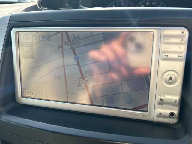 トヨタ ノア X Lセレクション 富山県 2010(平22)年 19.9万km ホワイトパールクリスタルシャイン パワースライドドア/純正メモリーナビ(DVD/MSV/デジタルTV)/バックカメラ/ビルトインETC/電格ウィンカーミラー/キーレスエントリー/ステアリングスイッチ/オートライト/HIDヘッドライト/純正ドアバイザー/ステアリングスイッチ/純正フロアマット/オートエアコン/バニティミラー(D/N)/ISOFIX対応/取説・ナビ取説