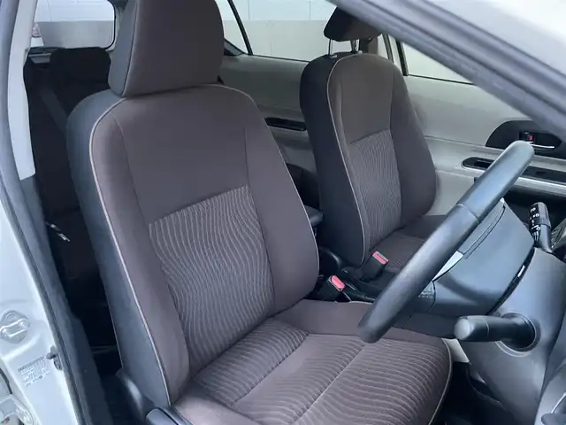 トヨタ アクア G 東京都 2013(平25)年 6.4万km ライムホワイトパールクリスタルシャイン モデリスタフルエアロ/大型リアスポイラー/ワンオーナー/純正メモリーナビ/　ワンセグTV/CD/Bluetooth/ETC/社外15インチアルミホイール/革巻きステアリングホイール/オートライト/プッシュスタート/ヘッドライトレベライザー/電動格納ミラー/ウインカーミラー/純正フロアマット/保証書/取扱説明書