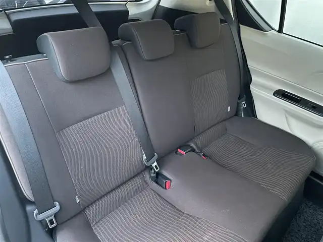 トヨタ アクア G 東京都 2013(平25)年 6.4万km ライムホワイトパールクリスタルシャイン モデリスタフルエアロ/大型リアスポイラー/ワンオーナー/純正メモリーナビ/　ワンセグTV/CD/Bluetooth/ETC/社外15インチアルミホイール/革巻きステアリングホイール/オートライト/プッシュスタート/ヘッドライトレベライザー/電動格納ミラー/ウインカーミラー/純正フロアマット/保証書/取扱説明書