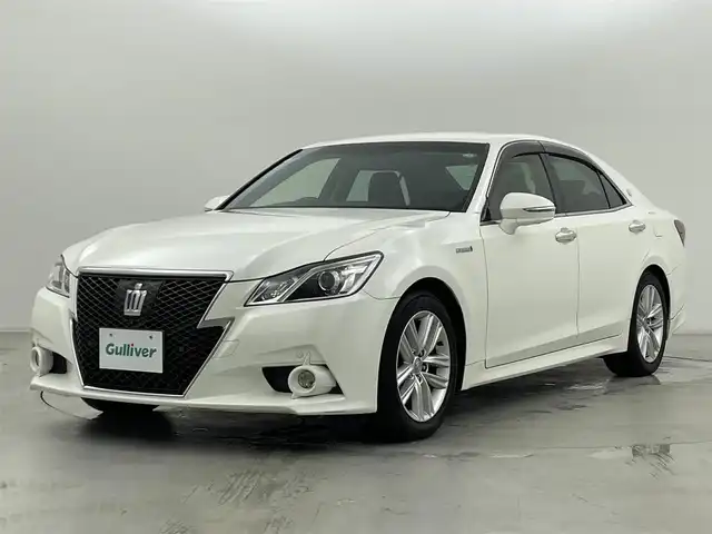 トヨタ クラウン ハイブリッド アスリートS 群馬県 2014(平26)年 3.4万km ホワイトパールクリスタルシャイン パノラミックビューモニター/アドバンストパッケージ/・レーダークルーズコントロール(ブレーキ制御付)/・クリアランスソナー＆バックソナー/・インテリジェントクリアランスソナー/＝＝＝＝＝/純正8インチHDDナビ/・AM/FM/CD/DVD/HDD/Bluetooth/フルセグTV/前席パワーシート/シートヒーター/本革巻きステアリング/ステアリングヒーター/ステアリングスイッチ/純正ビルトインETC/純正17インチアルミホイール/純正フロアマット/HIDヘッドランプ/プッシュスタート/スマートキー
