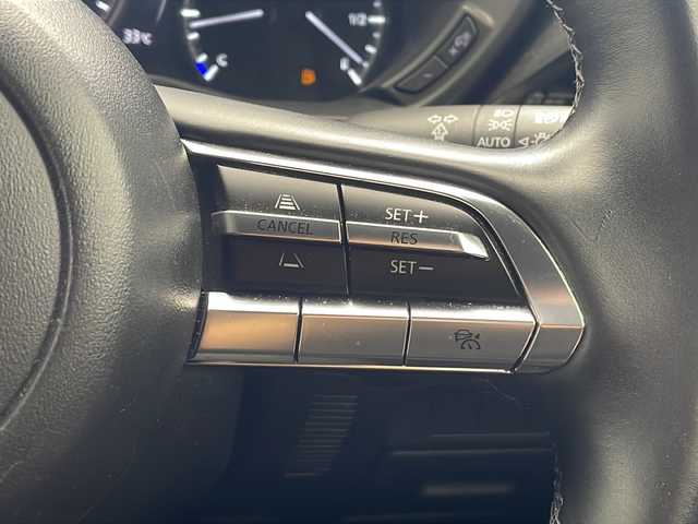 マツダ ＭＸ－３０ 沖縄県 2022(令4)年 1.5万km マシーングレープレミアムM マツダコネクトナビ　/　(フルセグTV　Bluetooth)/バックカメラ　/クルーズコントロール　/ＢＯＳＥプレミアムサウンド　/ＬＥＤヘッドライト/オートライト/オートマチックハイビーム　　/アイドリングストップ　/プッシュスタート　/スマートキー/純正フロアマット/純正18インチアルミホイール/クリアランスソナー