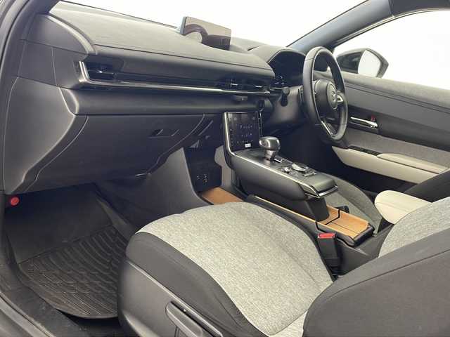 マツダ ＭＸ－３０ 沖縄県 2022(令4)年 1.5万km マシーングレープレミアムM マツダコネクトナビ　/　(フルセグTV　Bluetooth)/バックカメラ　/クルーズコントロール　/ＢＯＳＥプレミアムサウンド　/ＬＥＤヘッドライト/オートライト/オートマチックハイビーム　　/アイドリングストップ　/プッシュスタート　/スマートキー/純正フロアマット/純正18インチアルミホイール/クリアランスソナー