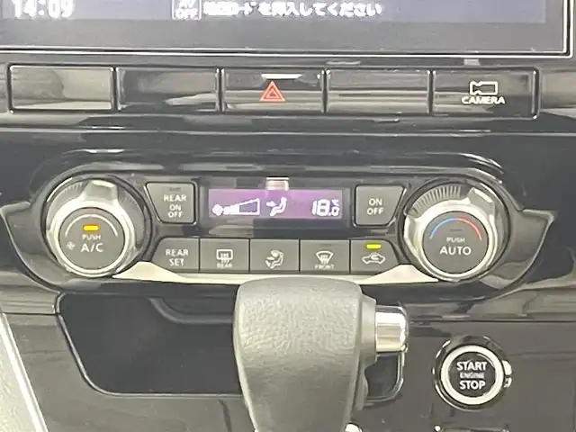 日産 セレナ ハイウェイスター V 千葉県 2022(令4)年 3.6万km ダイヤモンドブラック 禁煙車/両側電動ドア/純正エアロ（フロントスポイラー）/エマージェンシーブレーキ/・プロパイロット/・車線逸脱警報システム/・ブラインドスポットモニター/・クリアランスソナー/純正10インチメモリナビ/・CD/DVD/Bluetooth/フルセグTV/・フリップダウンモニター/・アラウンドビューモニター/・インテリジェントルームミラー/・ビルトインETC/革巻きステアリング/・ステアリングスイッチ/電子パーキング/・ブレーキホールド/純正フロアマット/純正16インチAW/オートライト/・LEDヘッドライト/・LEDフォグランプ