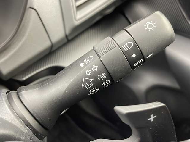 スバル インプレッサ スポーツ 1．6i－LアイサイトSスタイル 栃木県 2019(平31)年 4万km シルバー 純正ナビ/(フルセグTV/Bluetooth/CD/DVD)/サイドカメラ/4WD/アイサイト/パトルシフト/・プリクラッシュブレーキ/・レーンキープアシスト/・レーダークルーズコントロール/・先行車発進お知らせ/・ブラインドスポットモニター/・SRH（ステアリング連動ヘッドランプ）/LEDヘッドライト/コーナーセンサー/ドライブレコーダー/ETC/プッシュスタート/スマートキー/オートエアコン/電動格納ミラー/アイドリングストップ/USB端子