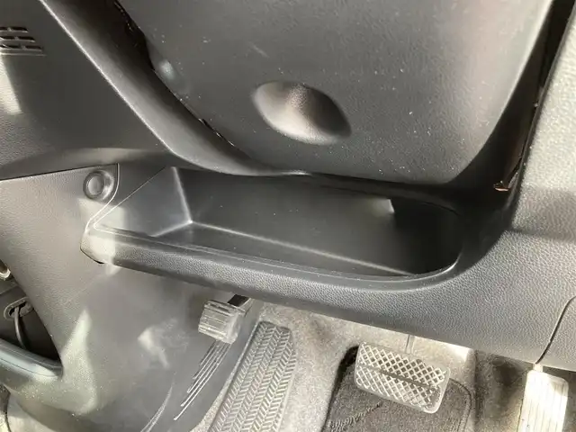 ホンダ Ｎ ＯＮＥ プレミアム Lパッケージ 静岡県 2013(平25)年 8.3万km ミラノレッド ツートンカラースタイル/純正メモリーナビ(VXM-122VFi)/　AM FM CD DVD Bluetooth SD/ETC/HIDオートヘッドライト/革巻きステアリング/ステアリングスイッチ/アイドリングストップ/スマートキー＆プッシュスタート/フロントフォグランプ/フルセグTV/バックモニター/純正14インチアルミホイール