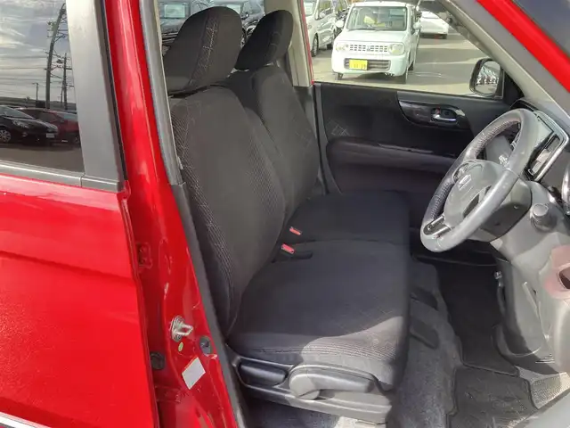 ホンダ Ｎ ＯＮＥ プレミアム Lパッケージ 静岡県 2013(平25)年 8.3万km ミラノレッド ツートンカラースタイル/純正メモリーナビ(VXM-122VFi)/　AM FM CD DVD Bluetooth SD/ETC/HIDオートヘッドライト/革巻きステアリング/ステアリングスイッチ/アイドリングストップ/スマートキー＆プッシュスタート/フロントフォグランプ/フルセグTV/バックモニター/純正14インチアルミホイール