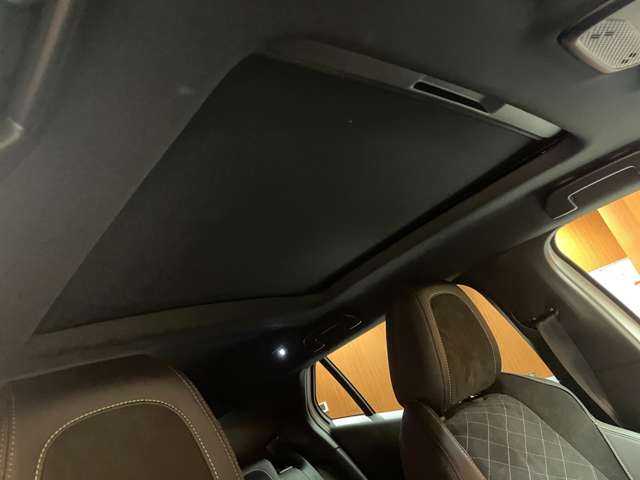 プジョー プジョー ２００８ GT ブルー HDi 千葉県 2022(令4)年 3.8万km ネイクルホワイト ＡＣＣ　/パノラマＳＲ　/ＣａｒＰｌａｙ　/Ｂカメラ　/半革シート　/シートヒーター　/ＬＥＤヘッドライト　/プッシュスタート　/パドルシフト　/衝突軽減Ｂ　/ＢＢＳＭ　/ＬＫＡ　/前後ドラレコ　/ＥＴＣ