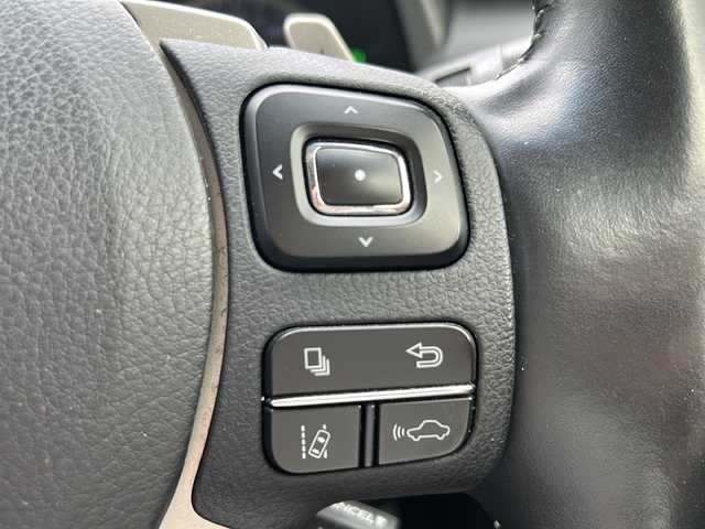 レクサス ＮＸ 300h バージョンL 鹿児島県 2017(平29)年 7.9万km グラファイトブラックガラスフレーク 純正ナビ/バックカメラ/フルセグテレビ/Bluetooth/サンルーフ/レーダークルーズコントロール/クリアランスソナー/ETC2.0/前後ドライブレコーダー/ブラインドスポットモニター/シートヒーター/ステアリングヒーター/パワーウィンドウ/パワーステアリング/純正フロアマット/純正19インチアルミホイール/取扱説明書/保証書/スペアキー×１