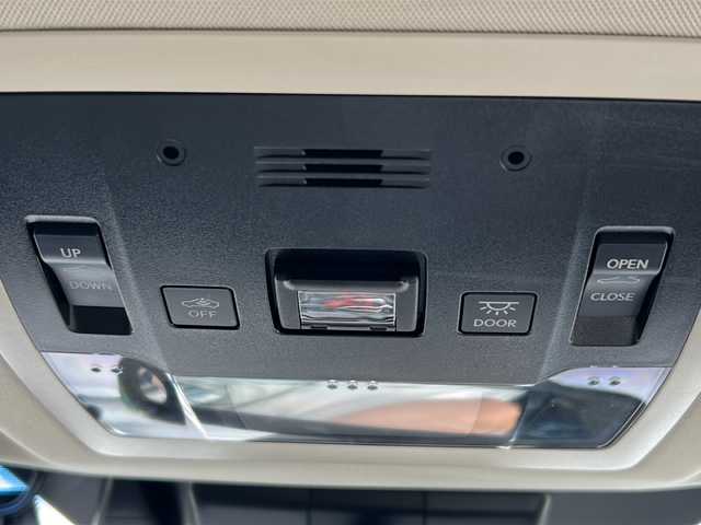 レクサス ＮＸ 300h バージョンL 鹿児島県 2017(平29)年 7.9万km グラファイトブラックガラスフレーク 純正ナビ/バックカメラ/フルセグテレビ/Bluetooth/サンルーフ/レーダークルーズコントロール/クリアランスソナー/ETC2.0/前後ドライブレコーダー/ブラインドスポットモニター/シートヒーター/ステアリングヒーター/パワーウィンドウ/パワーステアリング/純正フロアマット/純正19インチアルミホイール/取扱説明書/保証書/スペアキー×１