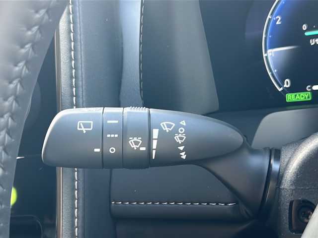 トヨタ アルファードハイブリット X 京都府 2025(令7)年 0.5万km プラチナホワイトパールマイカ ワンオーナー/メーカーOPディスプレイオーディオ/・BT/フルセグTV/AM/FM/純正前後ドラレコ（モニタ連動）/両側パワースライドドア/レーダークルーズコントロール/アラウンドビューモニター/バックカメラ/ビルトインETC2.0/フリップダウンモニター/デジタルインナーミラー/ブラインドスポットモニター/プリクラッシュセーフティ/車線逸脱防止装置/電動パーキングブレーキ/コーナーセンサー/プッシュスタート/オートハイビーム/ステアリングスイッチ/純正ドアバイザー/純正フロアマット/保証書/取扱説明書/スマートキースペア