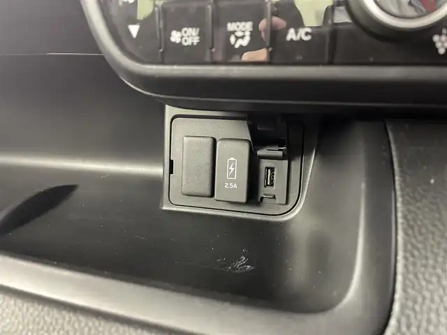 ホンダ Ｎ ＢＯＸ カスタム G L 福井県 2017(平29)年 5万km クリスタルブラックパール 4WD/メモリナビ：アルパインVIE-X08S/(DVD/CD/TV/BT/SD/FM/AM/外部入力）/バックカメラ/前席シートヒーター/アイドリングストップ/オートライト/ドアバイザー/ステアリングスイッチ/純正アルミホイール/LEDヘッドライト/電動格納ミラー