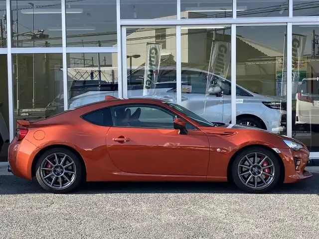 トヨタ ８６ GT LTD ハイパーパフォーマ 山口県 2017(平29)年 5.4万km オレンジメタリック メモリーナビ・フルセグTV/バックカメラ/ハーフレザー調スポーツシート/シートヒーター/純正ブレンボブレーキキャリパー/社外マフラー/社外車高調/社外エアクリーナー/社外前後タワーバー/社外3連メーター/LEDオートライト/LEDフォグ/キーレス/ETC
