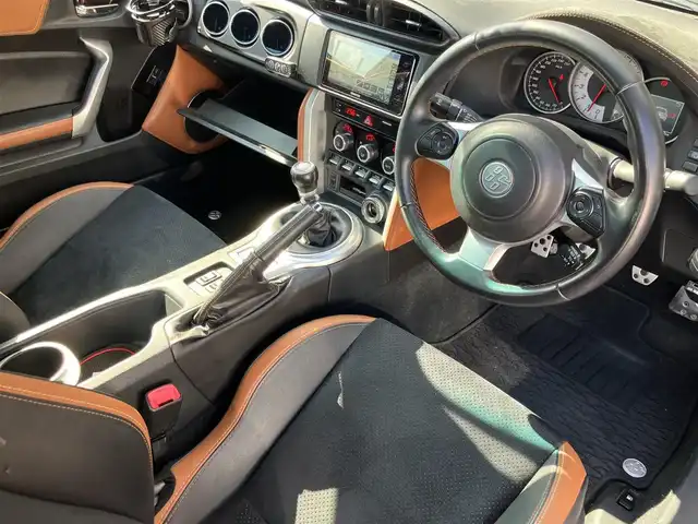トヨタ ８６ GT LTD ハイパーパフォーマ 山口県 2017(平29)年 5.4万km オレンジメタリック メモリーナビ・フルセグTV/バックカメラ/ハーフレザー調スポーツシート/シートヒーター/純正ブレンボブレーキキャリパー/社外マフラー/社外車高調/社外エアクリーナー/社外前後タワーバー/社外3連メーター/LEDオートライト/LEDフォグ/キーレス/ETC