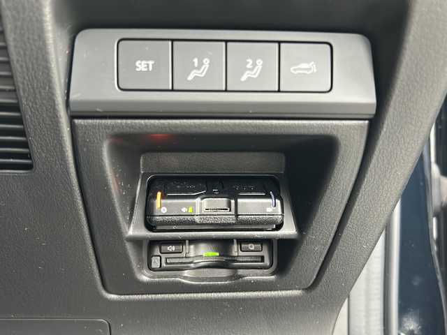 マツダ ＣＸ－３０ 20S プロアクティブツーリングセレ 静岡県 2020(令2)年 3.5万km ディープクリスタルブルーマイカ 純正ナビ/AM/FM/Bluetooth/USB/CD/DVD/フルセグ/HDMI/主要装備/・全方位カメラ　/・純正ナビ　/・コーナーセンサー　/・レーダークルーズコントロール　/・シートメモリー　/・パワーシート　/・パドルシフト　/・ヘッドアップディスプレイ　/・ドライブレコーダー　/・シートヒーター　/・ハンドルヒーター/・オートホールド/・スマートキー/・プッシュスタート/・Boseスピーカー/・パワーバックドア/・BSM/・レーンキープアシスト/・アイドリングストップ/・SOSコール/・純正アルミホイール/・LEDヘッドライト