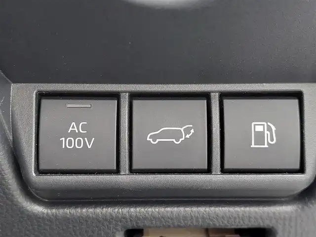 トヨタ プリウス Z 東京都 2025(令7)年 0.5万km プラチナホワイトパールマイカ Toyota Safety Sense/・プリクラッシュセーフティ/・レーントレーシングアシスト/・オートマチックハイビーム/・レーダークルーズコントロール/・クリアランスソナー/・ブラインドスポットモニター/・パノラミックビューモニター/アドバンスドパーク/プッシュスタート/純正ナビ/フルセグTV/ETC2.0/ワイヤレス充電器/100V電源/運転席メモリー機能付きパワーシート/パワーバックドア/シートヒーター/ベンチレーション/ステアリングヒーター/LEDヘッドライト/19インチ純正アルミホイール/スマートキー