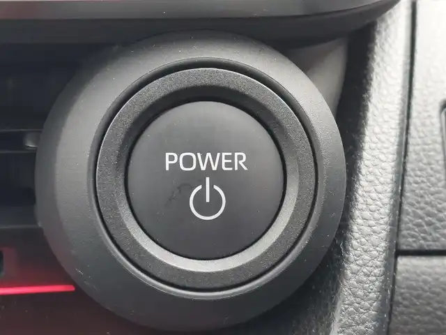 トヨタ プリウス Z 東京都 2025(令7)年 0.5万km プラチナホワイトパールマイカ Toyota Safety Sense/・プリクラッシュセーフティ/・レーントレーシングアシスト/・オートマチックハイビーム/・レーダークルーズコントロール/・クリアランスソナー/・ブラインドスポットモニター/・パノラミックビューモニター/アドバンスドパーク/プッシュスタート/純正ナビ/フルセグTV/ETC2.0/ワイヤレス充電器/100V電源/運転席メモリー機能付きパワーシート/パワーバックドア/シートヒーター/ベンチレーション/ステアリングヒーター/LEDヘッドライト/19インチ純正アルミホイール/スマートキー