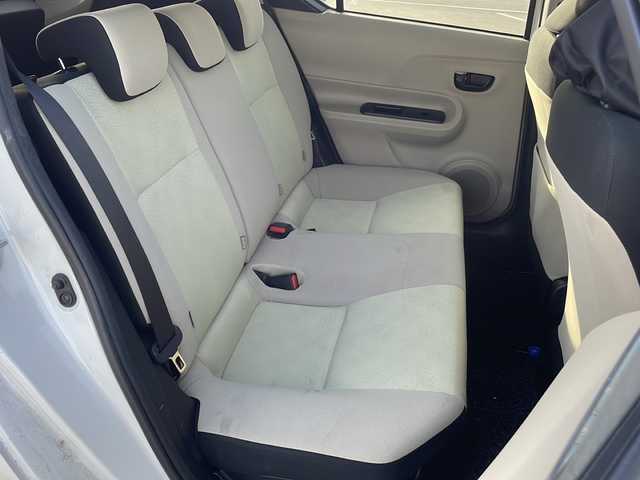 トヨタ アクア S 茨城県 2012(平24)年 12.2万km ライムホワイトパールクリスタルシャイン 社外ナビ/【TV・CD・DVD・AM・FM・BT・USB・SD・AUX】/ETC/Bカメラ/オートライト/LEDライト/ヘッドライトレベライザー/オートエアコン/純正フロアマット/純正ホイールカバー/電格ミラー/ウインカーミラー/プッシュスタート/スマートキー