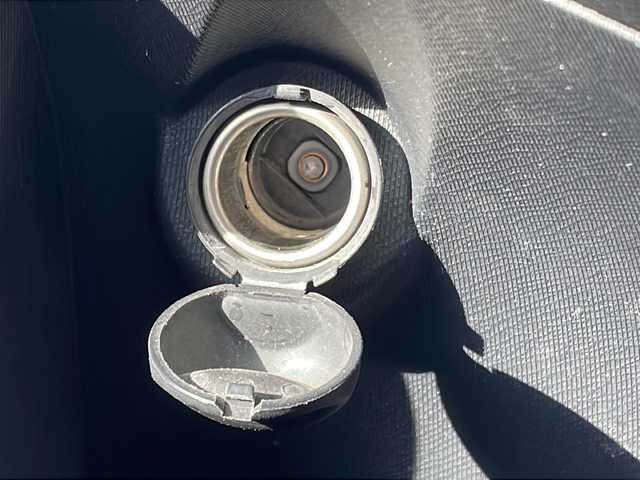 トヨタ アクア S 茨城県 2012(平24)年 12.2万km ライムホワイトパールクリスタルシャイン 社外ナビ/【TV・CD・DVD・AM・FM・BT・USB・SD・AUX】/ETC/Bカメラ/オートライト/LEDライト/ヘッドライトレベライザー/オートエアコン/純正フロアマット/純正ホイールカバー/電格ミラー/ウインカーミラー/プッシュスタート/スマートキー