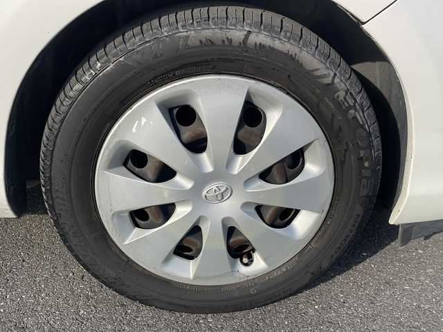 トヨタ アクア S 茨城県 2012(平24)年 12.2万km ライムホワイトパールクリスタルシャイン 社外ナビ/【TV・CD・DVD・AM・FM・BT・USB・SD・AUX】/ETC/Bカメラ/オートライト/LEDライト/ヘッドライトレベライザー/オートエアコン/純正フロアマット/純正ホイールカバー/電格ミラー/ウインカーミラー/プッシュスタート/スマートキー