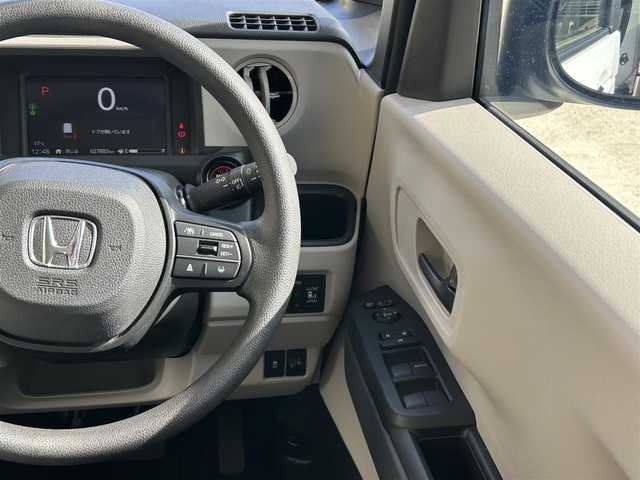 ホンダ Ｎ ＢＯＸ 長崎県 2024(令6)年 2.8万km プラチナホワイトパール ワンオーナー/衝突軽減システム/レーンアシスト/レーダークルーズ/両側パワースライドドア/オートライト/前後ソナー/スマートキー/プッシュスタート