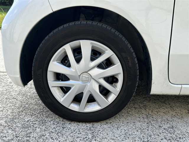 ホンダ Ｎ ＢＯＸ 長崎県 2024(令6)年 2.8万km プラチナホワイトパール ワンオーナー/衝突軽減システム/レーンアシスト/レーダークルーズ/両側パワースライドドア/オートライト/前後ソナー/スマートキー/プッシュスタート