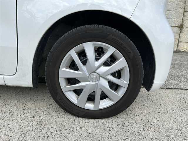 ホンダ Ｎ ＢＯＸ 長崎県 2024(令6)年 2.8万km プラチナホワイトパール ワンオーナー/衝突軽減システム/レーンアシスト/レーダークルーズ/両側パワースライドドア/オートライト/前後ソナー/スマートキー/プッシュスタート