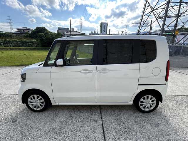 ホンダ Ｎ ＢＯＸ 長崎県 2024(令6)年 2.8万km プラチナホワイトパール ワンオーナー/衝突軽減システム/レーンアシスト/レーダークルーズ/両側パワースライドドア/オートライト/前後ソナー/スマートキー/プッシュスタート
