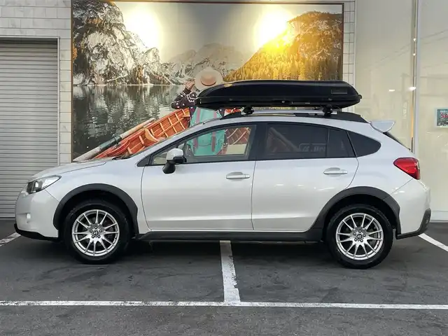 スバル インプレッサ ＸＶ 2．0i－L アイサイト 長野県 2013(平25)年 8.1万km サテンホワイトパール ４WDワンオーナー/inno製ルーフボックス/inno製ベースキャリア/冬タイヤ・社外アルミホイール装着/積込純正ホイール・夏タイヤ/アイサイト/カロッツェリアナビ　/フルセグTV・Bluetooth・DVD/バックカメラ/ETC/デジタルインナーミラー型ドラレコ/追従機能付クルーズコントロール/運転席パワーシート/パドルシフト/車線逸脱防止警報機能/アイドリングストップ/スマートキー/プッシュスタート/スペアキー/保証書/取扱説明書