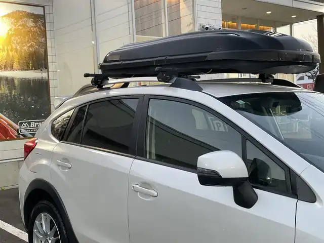 スバル インプレッサ ＸＶ 2．0i－L アイサイト 長野県 2013(平25)年 8.1万km サテンホワイトパール ４WDワンオーナー/inno製ルーフボックス/inno製ベースキャリア/冬タイヤ・社外アルミホイール装着/積込純正ホイール・夏タイヤ/アイサイト/カロッツェリアナビ　/フルセグTV・Bluetooth・DVD/バックカメラ/ETC/デジタルインナーミラー型ドラレコ/追従機能付クルーズコントロール/運転席パワーシート/パドルシフト/車線逸脱防止警報機能/アイドリングストップ/スマートキー/プッシュスタート/スペアキー/保証書/取扱説明書