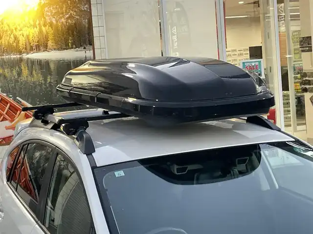 スバル インプレッサ ＸＶ 2．0i－L アイサイト 長野県 2013(平25)年 8.1万km サテンホワイトパール ４WDワンオーナー/inno製ルーフボックス/inno製ベースキャリア/冬タイヤ・社外アルミホイール装着/積込純正ホイール・夏タイヤ/アイサイト/カロッツェリアナビ　/フルセグTV・Bluetooth・DVD/バックカメラ/ETC/デジタルインナーミラー型ドラレコ/追従機能付クルーズコントロール/運転席パワーシート/パドルシフト/車線逸脱防止警報機能/アイドリングストップ/スマートキー/プッシュスタート/スペアキー/保証書/取扱説明書