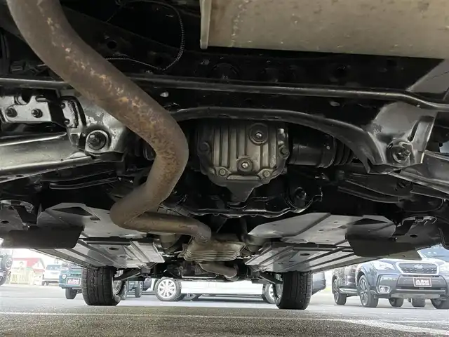 スバル インプレッサ ＸＶ 2．0i－L アイサイト 長野県 2013(平25)年 8.1万km サテンホワイトパール ４WDワンオーナー/inno製ルーフボックス/inno製ベースキャリア/冬タイヤ・社外アルミホイール装着/積込純正ホイール・夏タイヤ/アイサイト/カロッツェリアナビ　/フルセグTV・Bluetooth・DVD/バックカメラ/ETC/デジタルインナーミラー型ドラレコ/追従機能付クルーズコントロール/運転席パワーシート/パドルシフト/車線逸脱防止警報機能/アイドリングストップ/スマートキー/プッシュスタート/スペアキー/保証書/取扱説明書