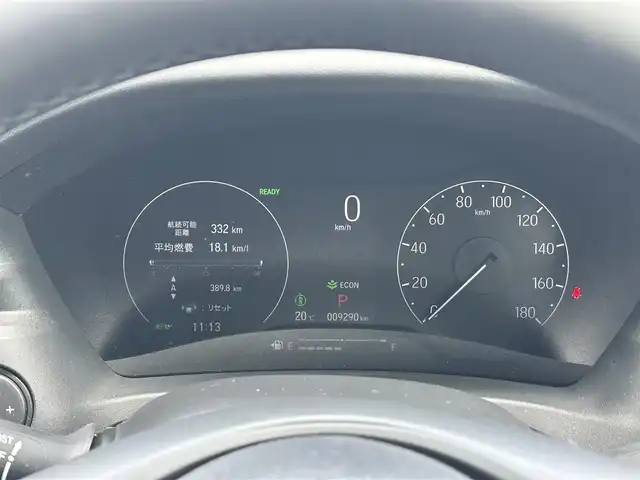 ホンダ ヴェゼル ハイブリッド e:HEV Z 三重県 2023(令5)年 1万km プラチナホワイトパール ホンダセンシング/ホンダコネクトディスプレイ/　・Bluetooth/　・Applecarplay (Bluetooth接続時)/　・フルセグＴＶ/　・USB/バックガイドカメラ/無限ドアバイザー/アダプティブクルーズコントロール/ブラインドスポットモニター/クリアランスソナー/ダウンヒルアシスト/パワーバックドア/スマートキーＸ２/プッシュスタート/LED（ヘッドライト・フォグライト）/ハーフレザーシート/Ｄ・Ｎ席シートヒーター/ステアリングヒーター/パドルシフト/オートリトラクタブルミラー/ターンミラー/ビルトインETC2.0/純正フロアマット（プレミアムタイプ）/横滑り防止機能
