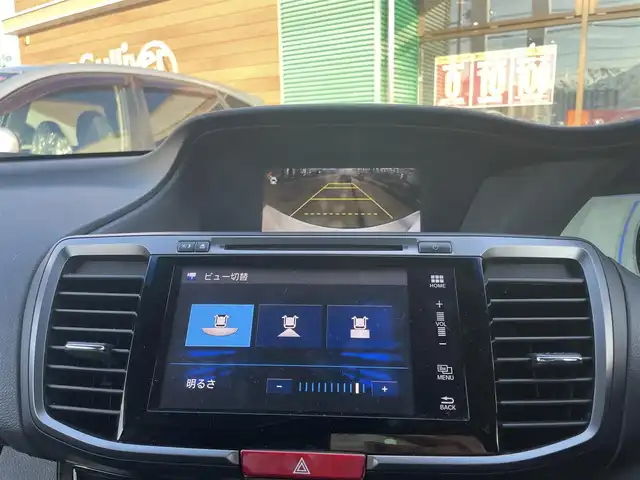 ホンダ アコード ハイブリッド LX 長野県 2016(平28)年 10.1万km ホワイトオーキッドパール 純正ナビ（FM/AM、CD、DVD、BT、USB）/フルセグテレビ/バックカメラ/ビルトインETC/レーンキープアシスト/衝突軽減システム/前後コーナーセンサー/クルーズコントロール追従有/前席パワーシート/革ステアリング/ダブルサイドエアバック/カーテンエアバック/純正フロアマット/社外１７AW/LEDオートライト/純正サマーAW積み込み/ワンオーナー/４WD/保証書、取扱説明書/スマートキー