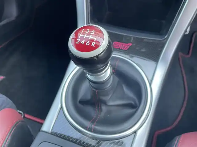 スバル ＷＲＸ ＳＴＩ STI タイプS 青森県 2015(平27)年 8.3万km クリスタルブラックシリカ 4WD/純正ナビ/純正リアスポイラー/STi18インチAW/LEDヘッドライト/オートライト/プッシュスタート/スマートキー/ハーフレザーシート