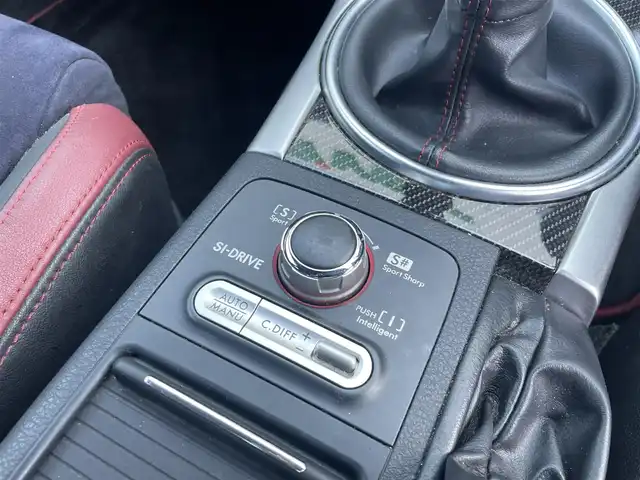 スバル ＷＲＸ ＳＴＩ STI タイプS 青森県 2015(平27)年 8.3万km クリスタルブラックシリカ 4WD/純正ナビ/純正リアスポイラー/STi18インチAW/LEDヘッドライト/オートライト/プッシュスタート/スマートキー/ハーフレザーシート