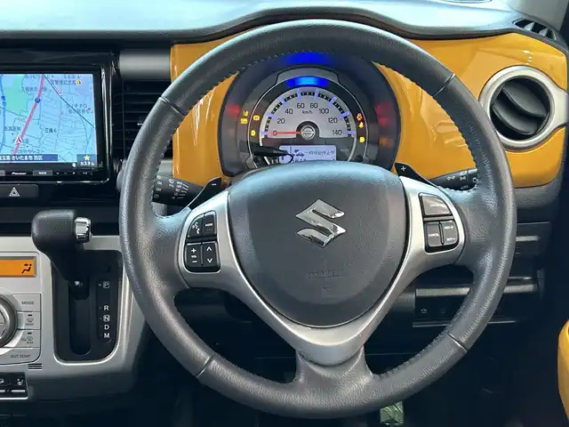 スズキ ハスラー J ターボ 埼玉県 2019(令1)年 2.6万km アクティブイエロー/ホワイト2トーンルーフ デュアルカメラブレーキサポート/8インチメモリーナビ/　　DVD/フルセグ/BT/クルーズコントロール/LEDヘッドライト/シートヒーター/純正15インチアルミホイール/パドルシフト/ETC2.0/スマートキー×2/禁煙車