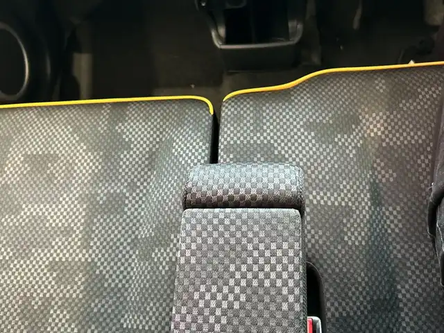 スズキ ハスラー J ターボ 埼玉県 2019(令1)年 2.6万km アクティブイエロー/ホワイト2トーンルーフ デュアルカメラブレーキサポート/8インチメモリーナビ/　　DVD/フルセグ/BT/クルーズコントロール/LEDヘッドライト/シートヒーター/純正15インチアルミホイール/パドルシフト/ETC2.0/スマートキー×2/禁煙車