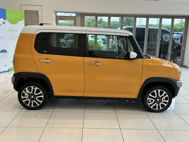 スズキ ハスラー J ターボ 埼玉県 2019(令1)年 2.6万km アクティブイエロー/ホワイト2トーンルーフ デュアルカメラブレーキサポート/8インチメモリーナビ/　　DVD/フルセグ/BT/クルーズコントロール/LEDヘッドライト/シートヒーター/純正15インチアルミホイール/パドルシフト/ETC2.0/スマートキー×2/禁煙車