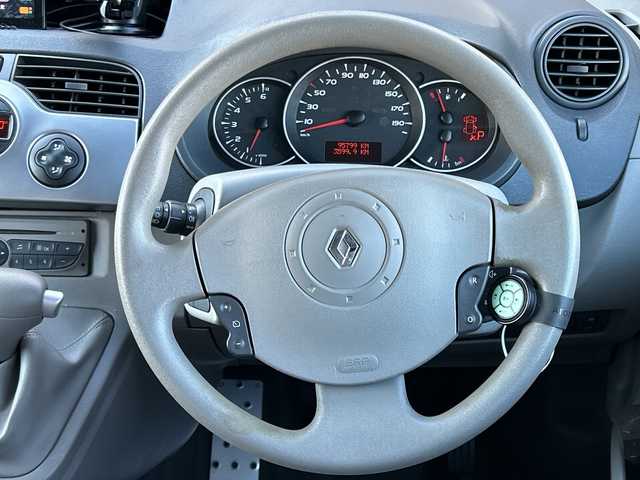 ルノー カングー 1．6 栃木県 2011(平23)年 9.6万km 青 社外ディスプレイオーディオ/・Bluetooth CD /・バックカメラ/純正オーディオ/リモコンキー/ドアバイザー/ドライブレコーダー/オートエアコン/取扱説明書